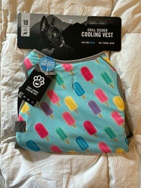 NWT dog Chill Seeker Cooling Vest.